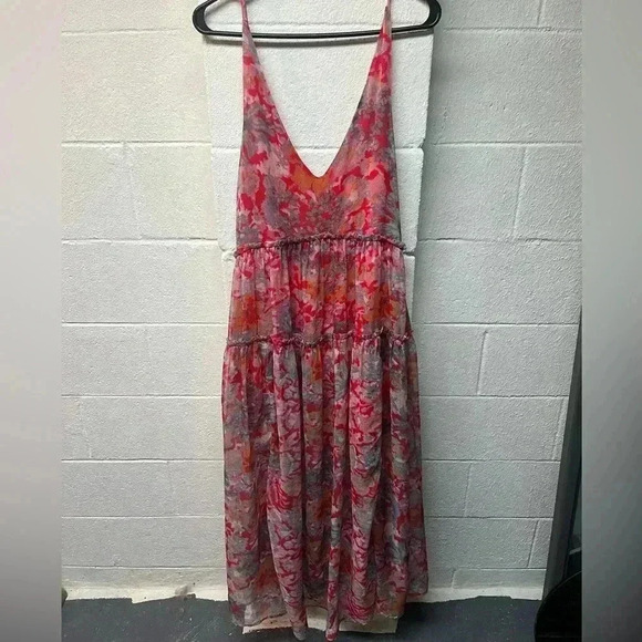 AEMI + CO tiered maxi dress - Picture 4 of 5